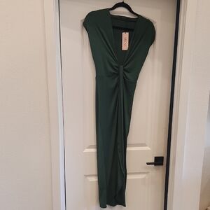 Micas Elegant Emerald Green Maxi Dress
